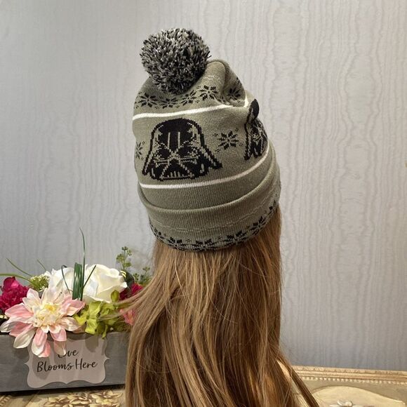 Star Wars Darth Vader Fair Isle Pom Beanie Cap Grey Black OSFM - Picture 8 of 11